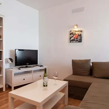 Cristianmar 3 - One Bed Apartamento